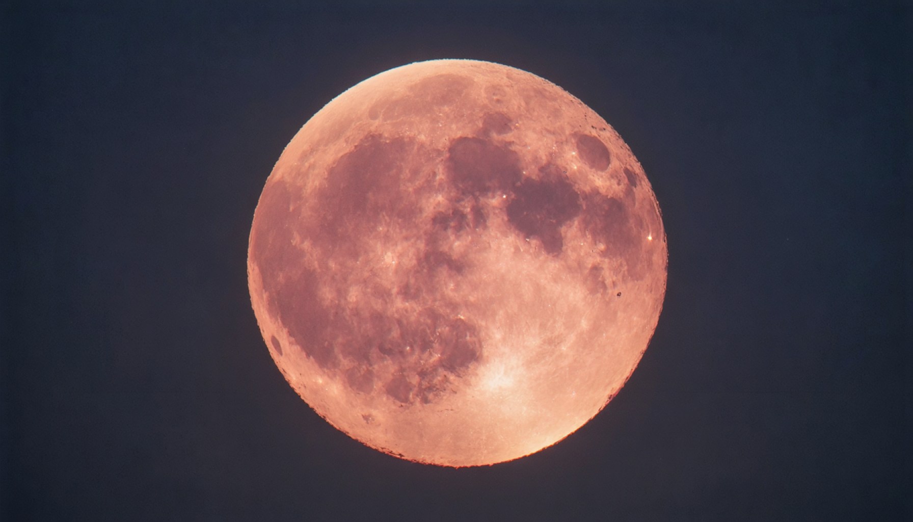 The Enchanting Spectacle of the Blood Moon: A Total Lunar Eclipse to Dazzle Stargazers Worldwide